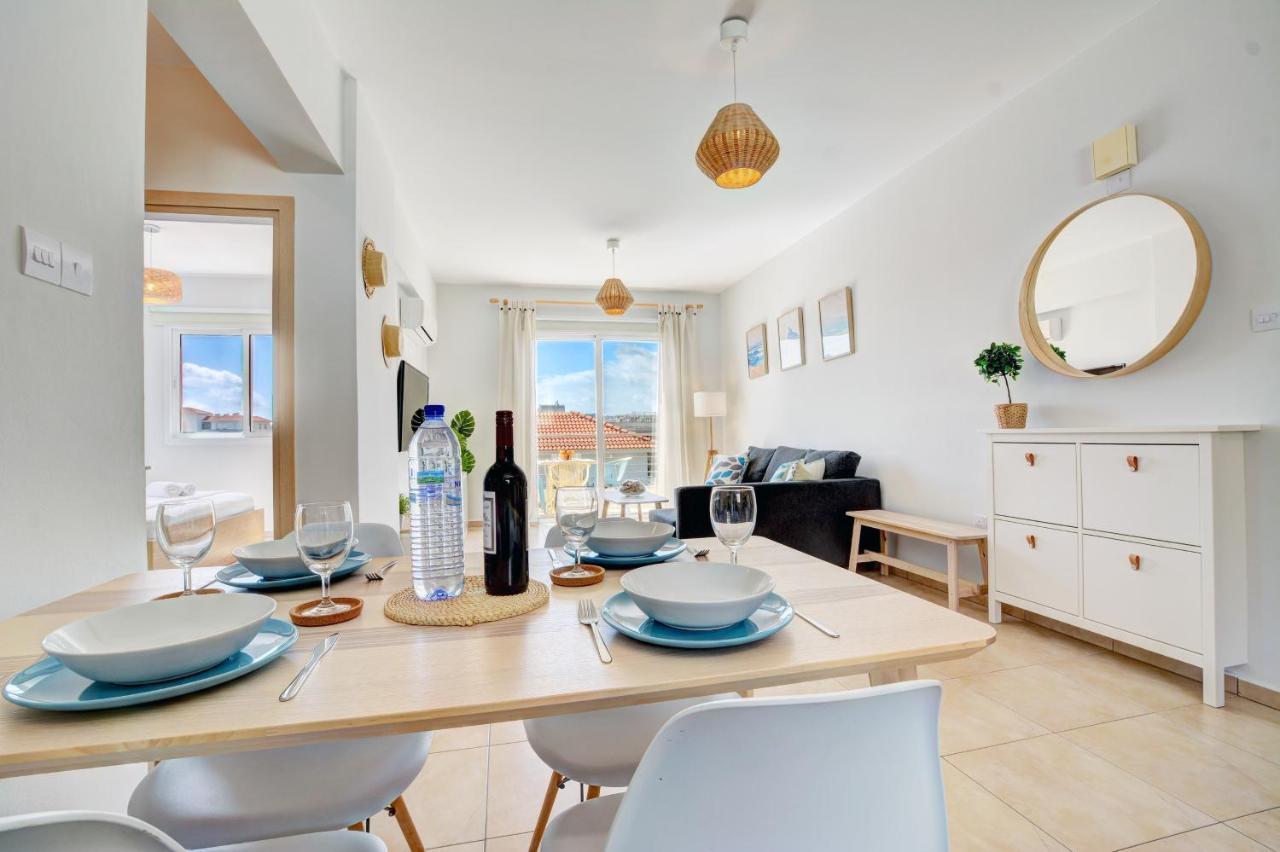 ♥ Sunny&Cozy Family Apartment ★ Walk To The Beach☼ Paralimni Buitenkant foto