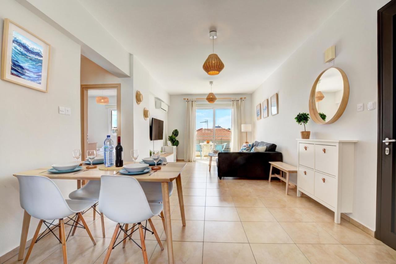 ♥ Sunny&Cozy Family Apartment ★ Walk To The Beach☼ Paralimni Buitenkant foto
