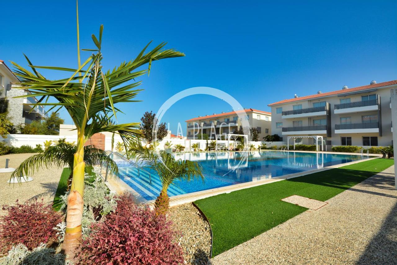 ♥ Sunny&Cozy Family Apartment ★ Walk To The Beach☼ Paralimni Buitenkant foto