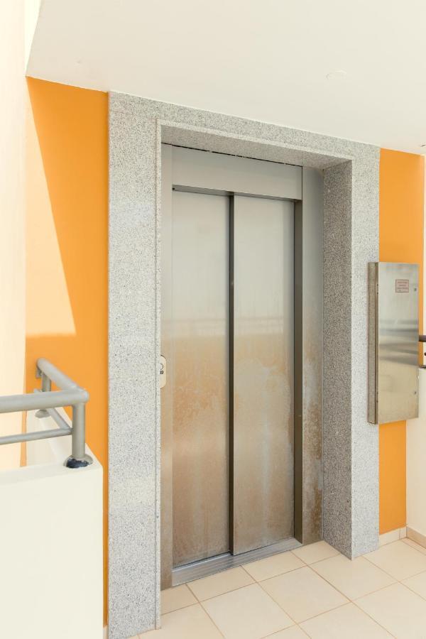 ♥ Sunny&Cozy Family Apartment ★ Walk To The Beach☼ Paralimni Buitenkant foto